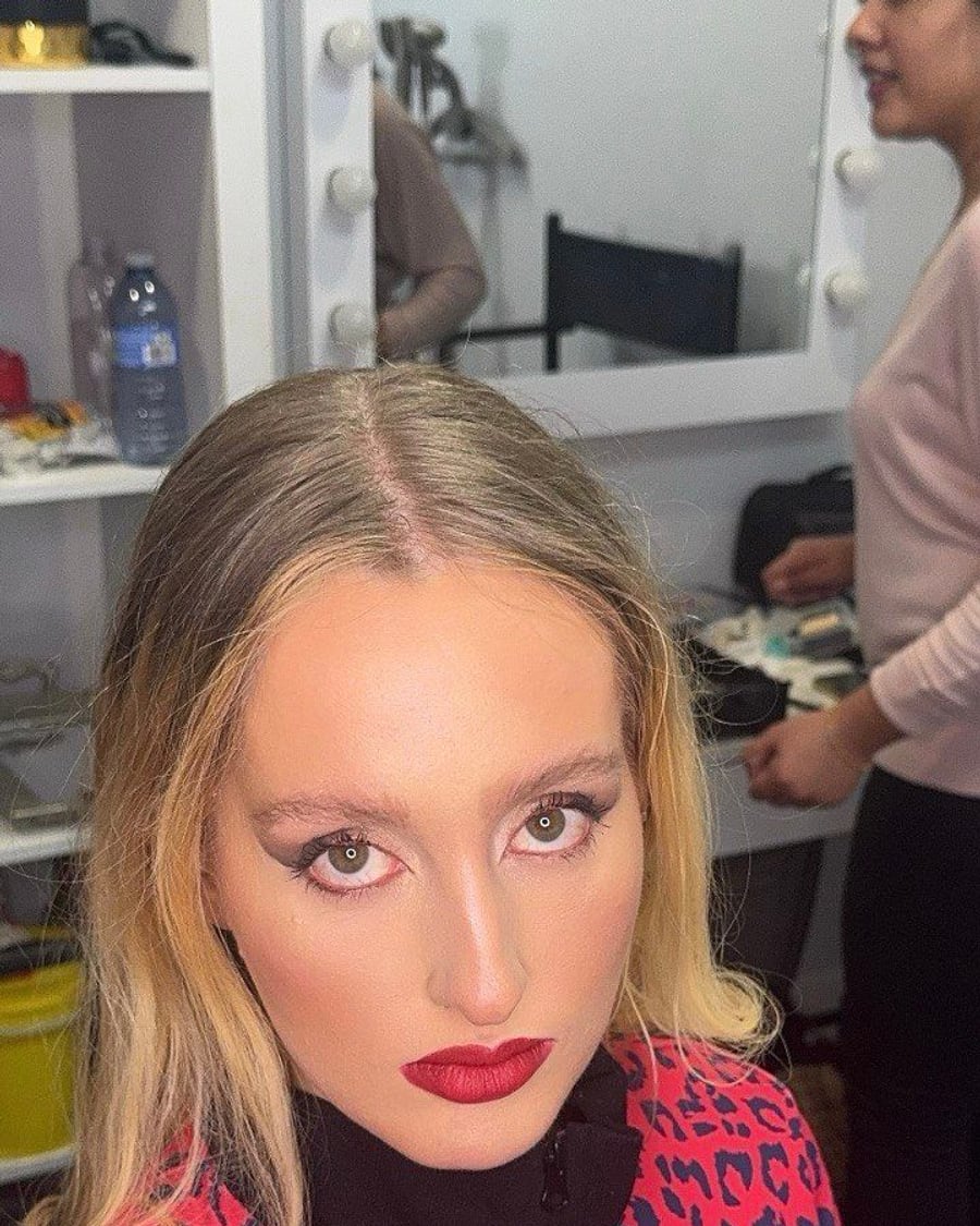 Red lip glam, after